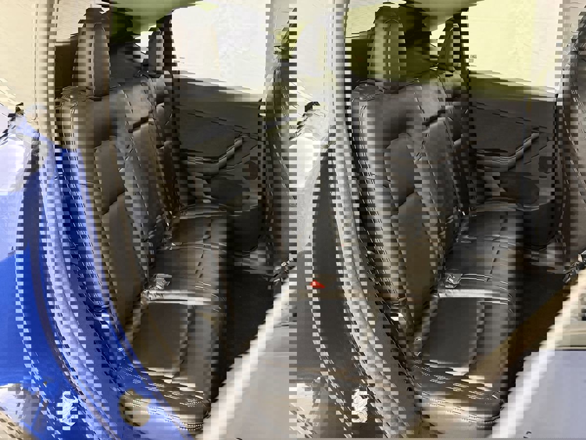 Used 2020 Tesla Model Y Long Range image 24