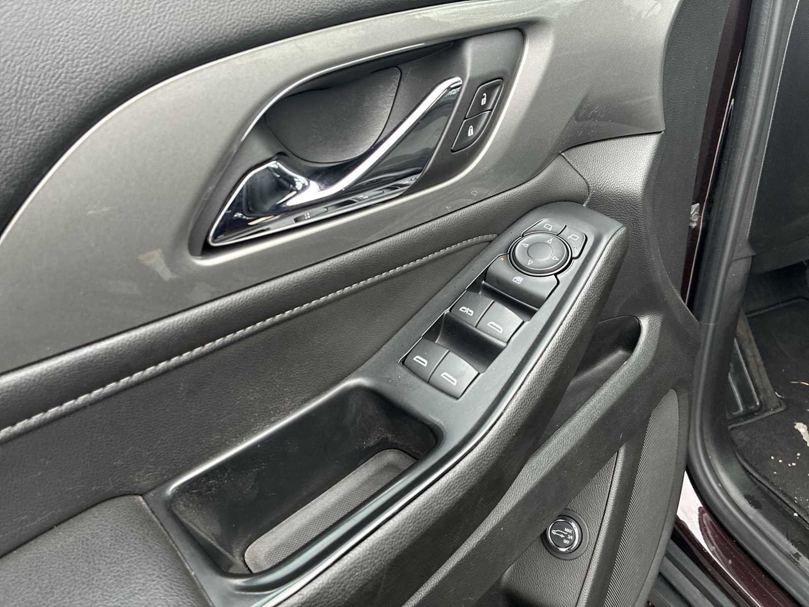 Certified 2023 Chevrolet Traverse LT image 22