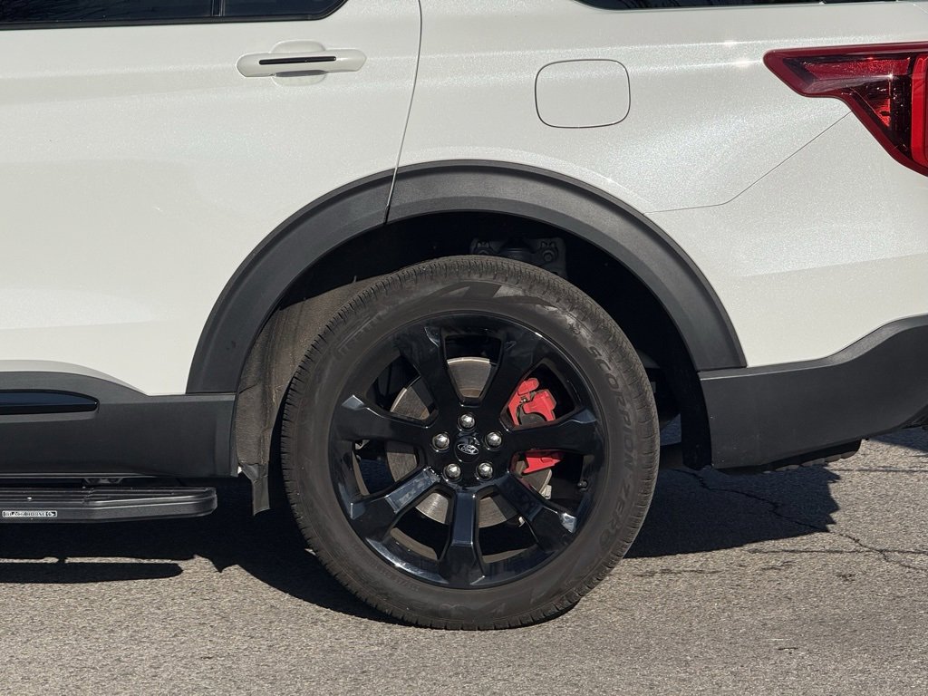 Used 2023 Ford Explorer ST w/ Equipment Group 401A image 11