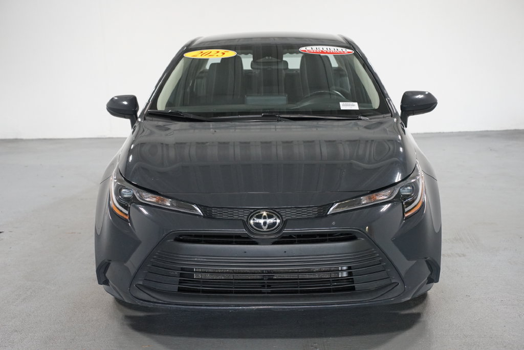 Certified 2025 Toyota Corolla LE FWD image 2