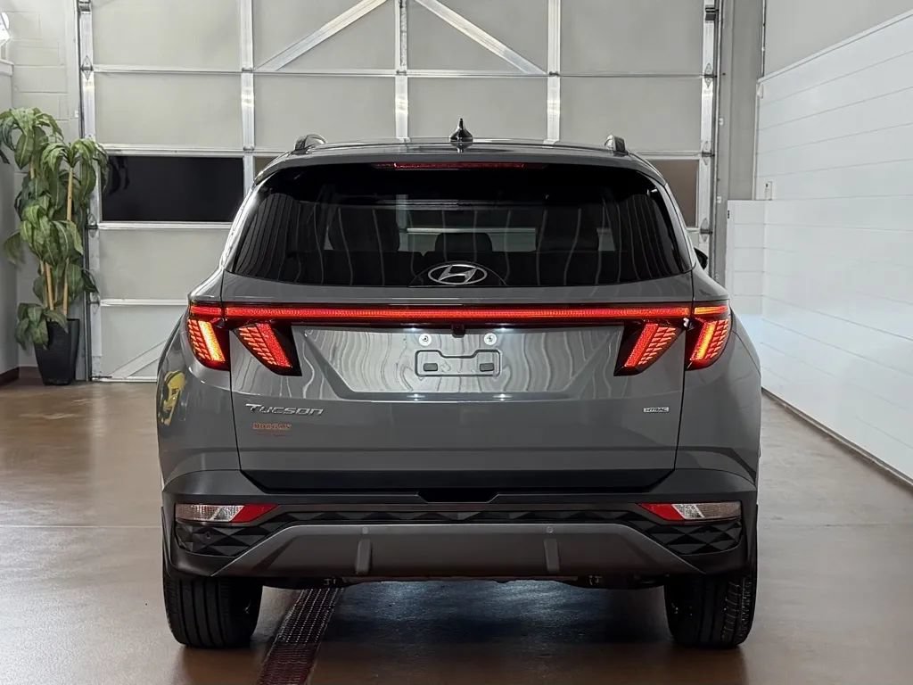 Used 2024 Hyundai Tucson Limited AWD/4WD image 4