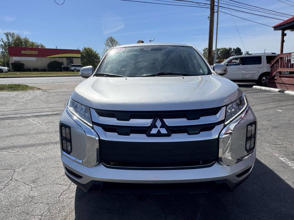 Used 2022 Mitsubishi Outlander Sport ES image 2
