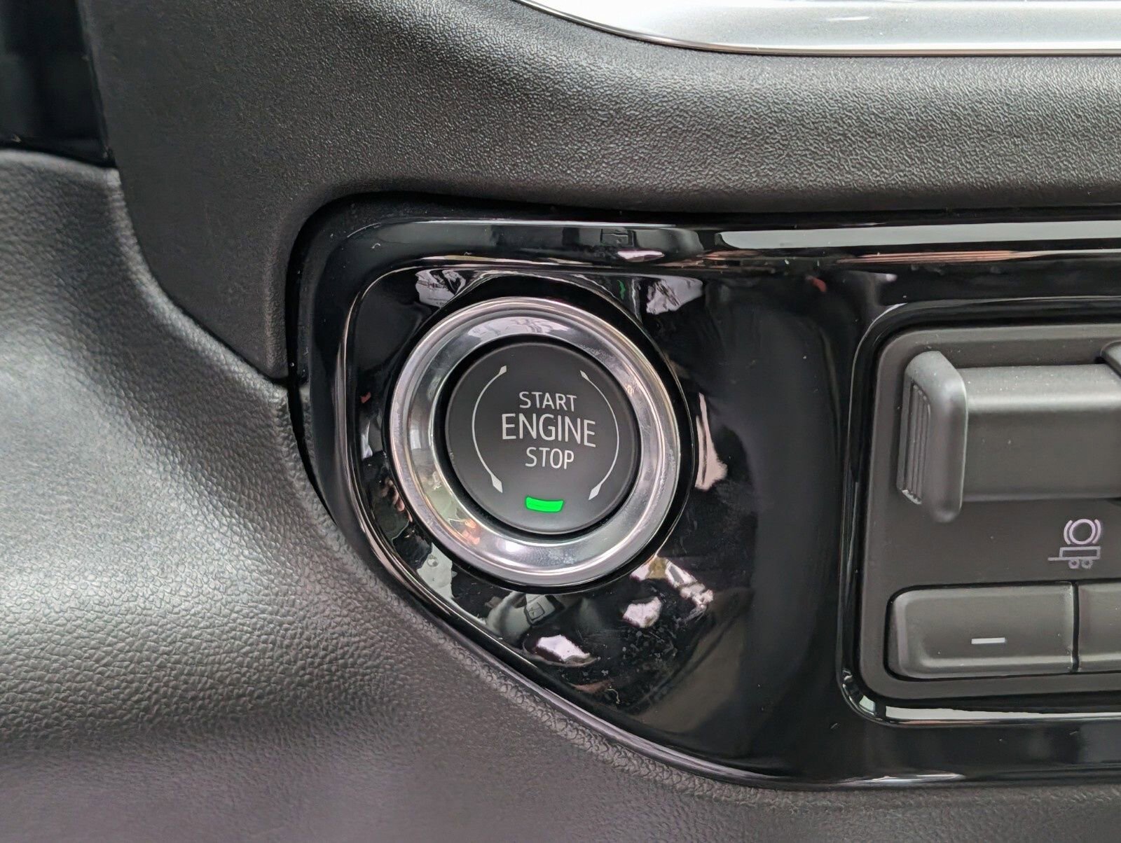 New 2026 GMC Sierra 1500 Elevation w/ Elevation Premium Package image 10