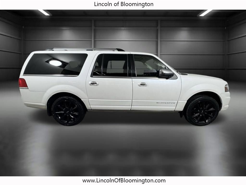 Used 2016 Lincoln Navigator L Reserve AWD/4WD image 7
