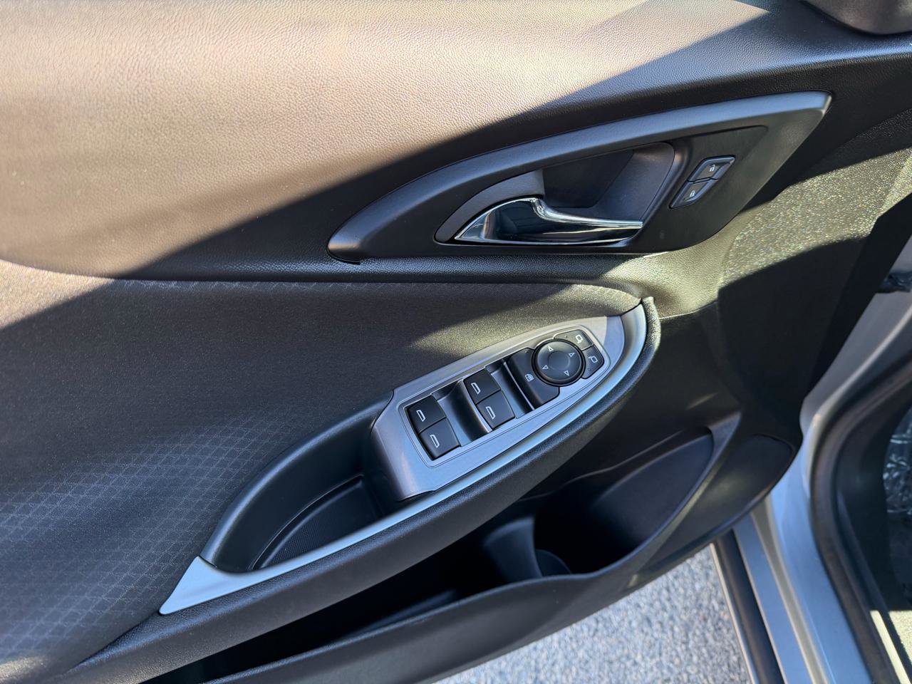 Used 2024 Chevrolet Malibu RS image 10