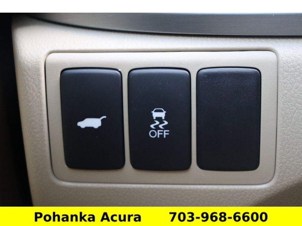 Used 2017 Acura RDX w/ Tech & AcuraWatch Plus Pkg image 16