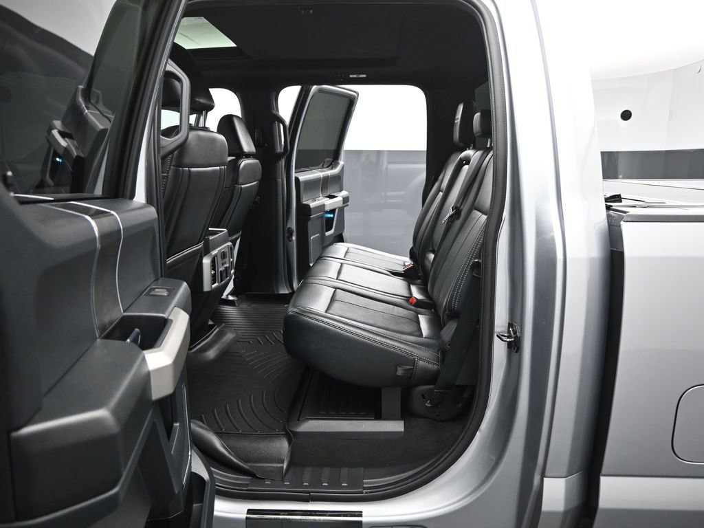 Used 2022 Ford F250 Lariat w/ Black Appearance Package image 20