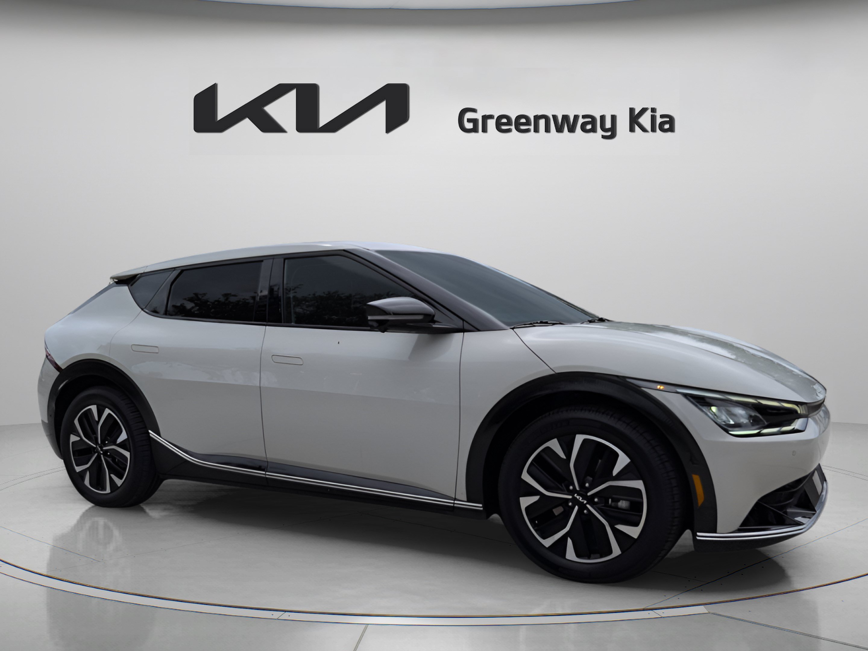 Certified 2022 Kia EV6 Wind w/ Wind Technology Package AWD/4WD image 3