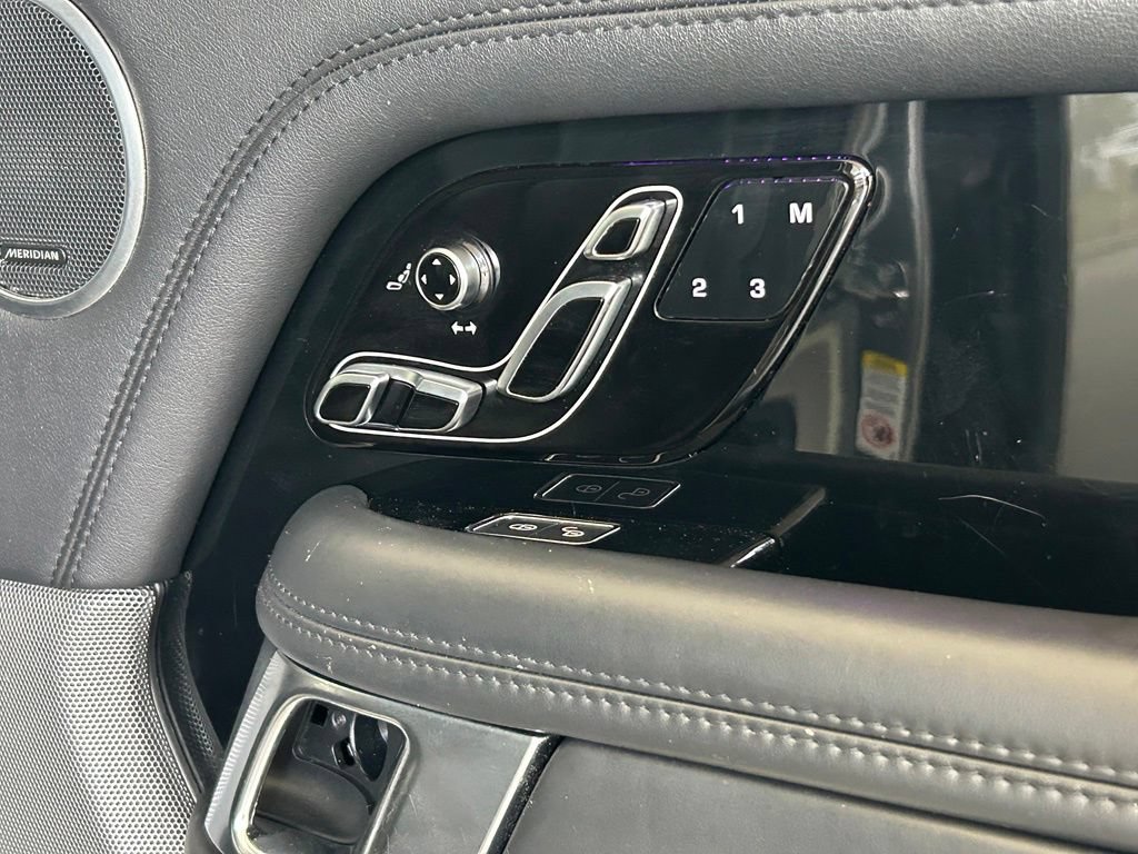 Used 2019 Land Rover Range Rover Supercharged AWD/4WD image 28