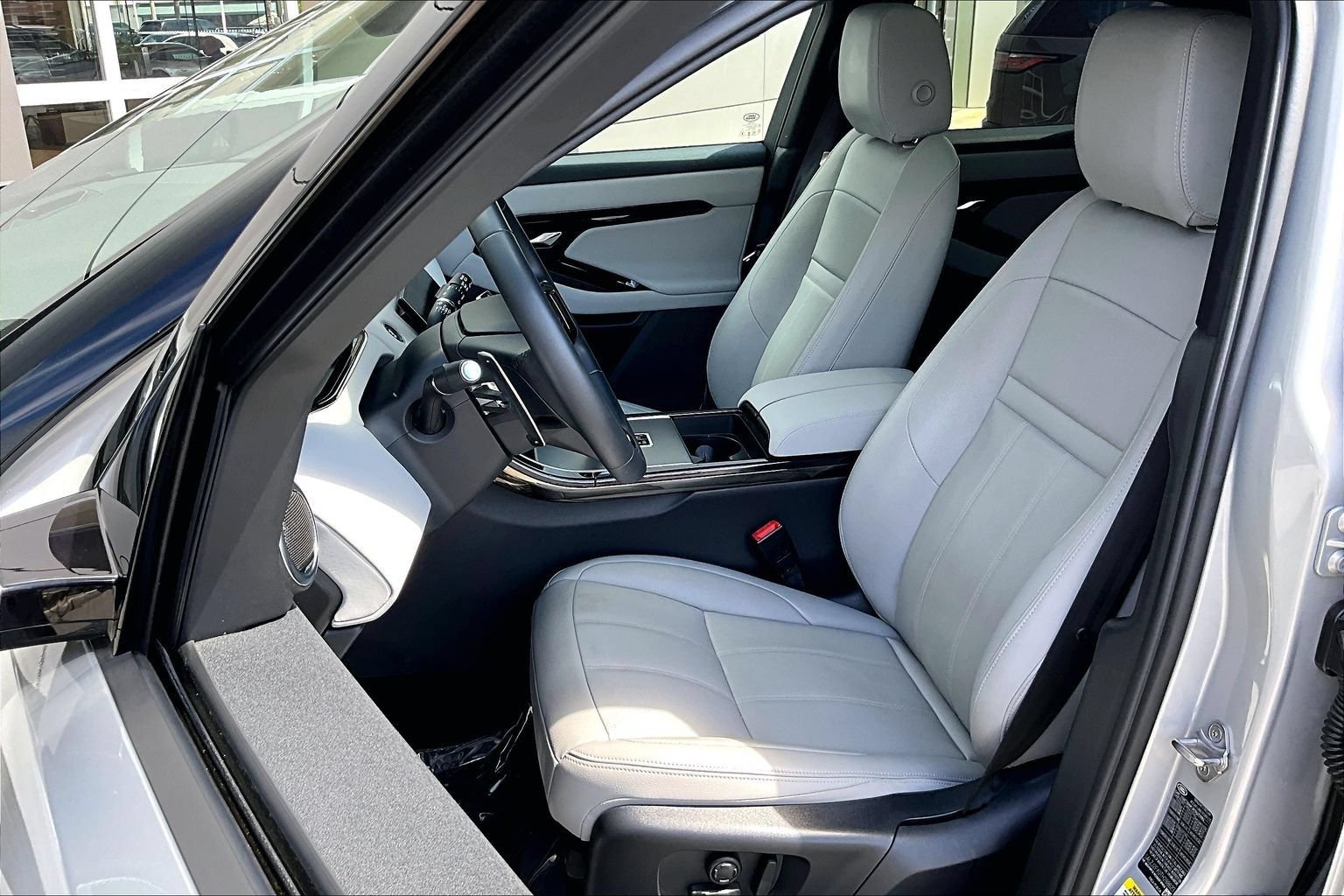 Certified 2026 Land Rover Range Rover Evoque S AWD/4WD image 24