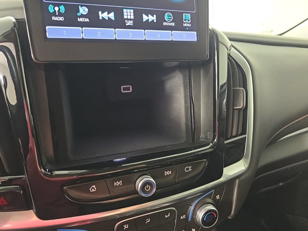 Used 2018 Chevrolet Traverse Premier AWD/4WD image 19