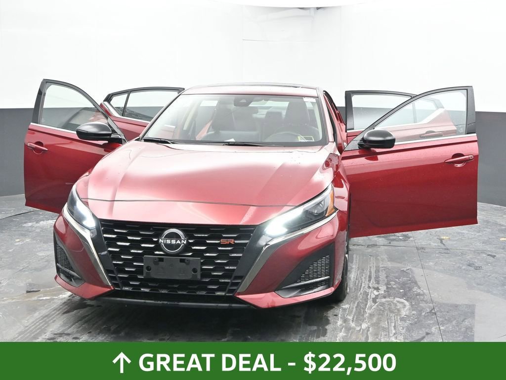 Used 2024 Nissan Altima 2.5 SR w/ SR Premium Package image 59