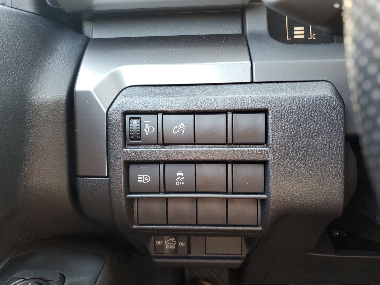 Certified 2026 Toyota Tacoma SR5 AWD/4WD image 29