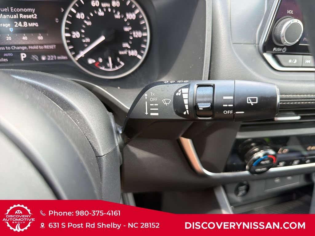 Certified 2024 Nissan Rogue SV AWD/4WD image 23