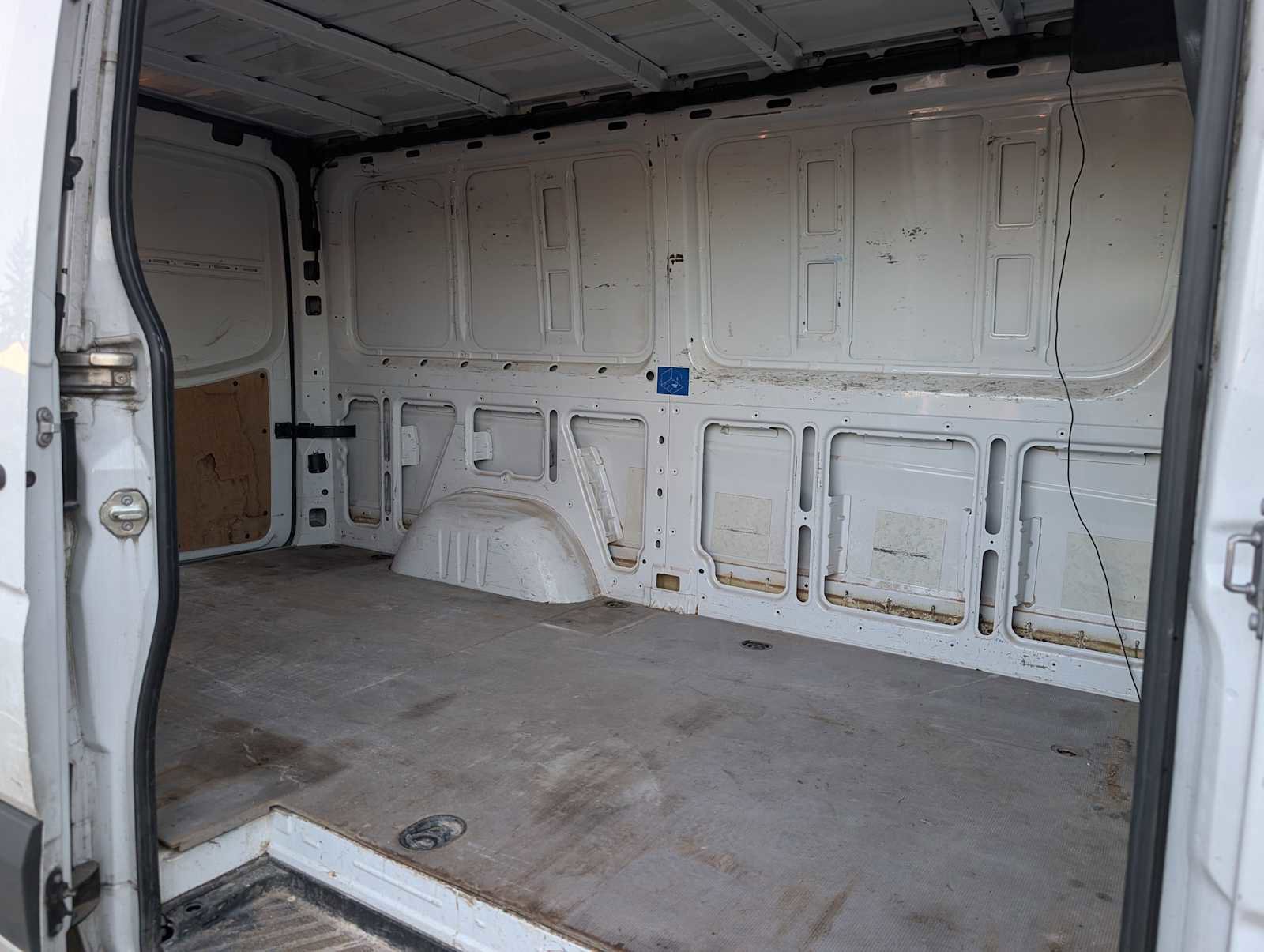 Used 2018 Mercedes-Benz Sprinter 2500 image 15