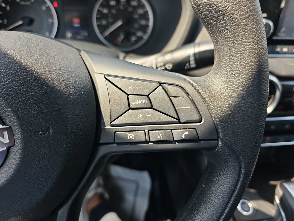 Used 2025 Nissan Sentra S FWD image 18
