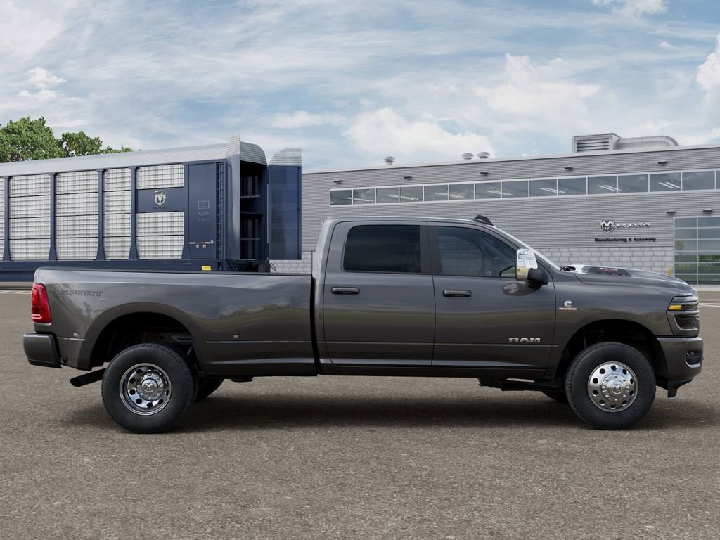 New 2026 RAM 3500 Laramie AWD/4WD image 11