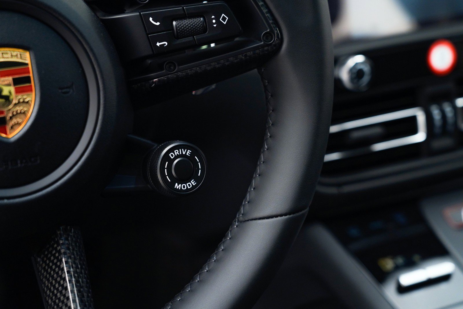 New 2026 Porsche Macan S AWD/4WD image 31