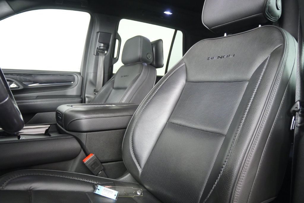 Used 2021 GMC Yukon Denali AWD/4WD image 11