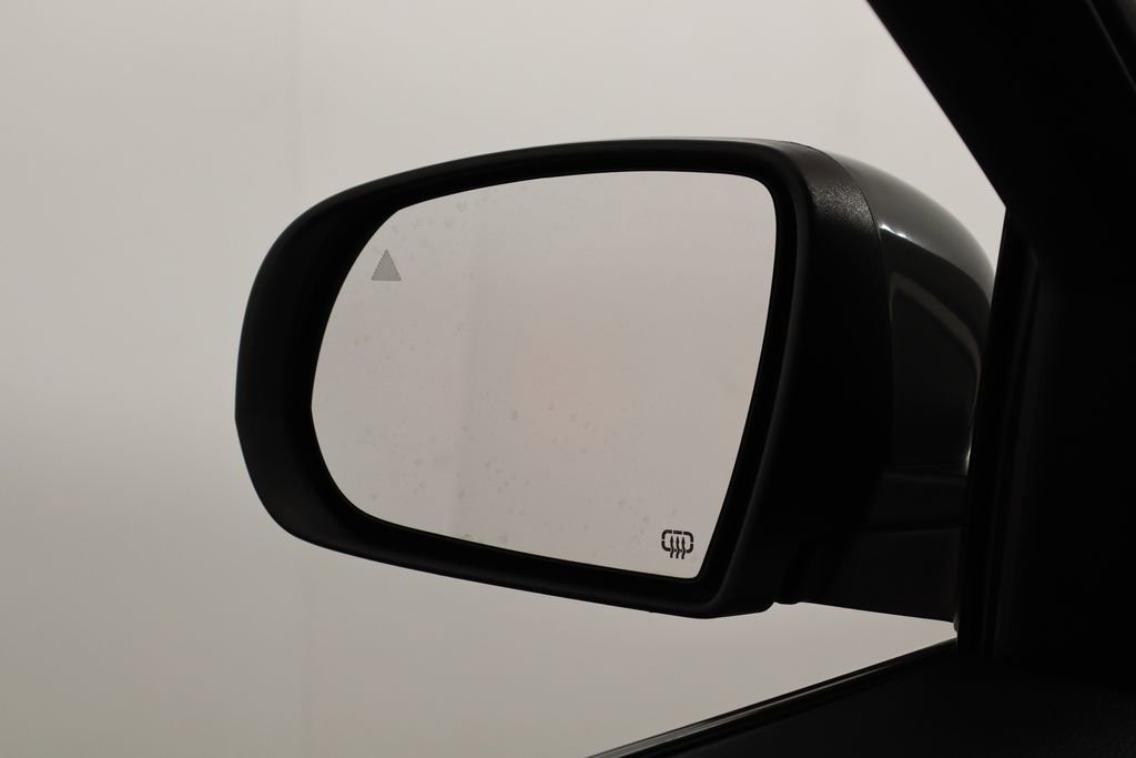 Used 2019 Jeep Cherokee Limited image 40
