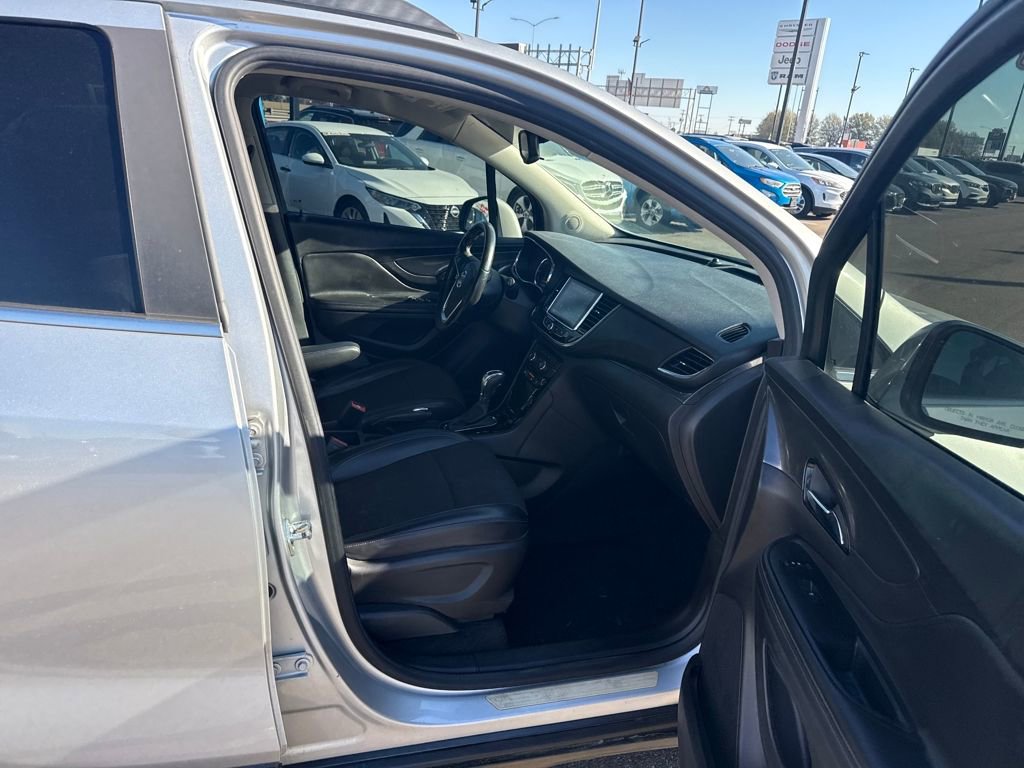 Used 2018 Buick Encore Preferred image 51