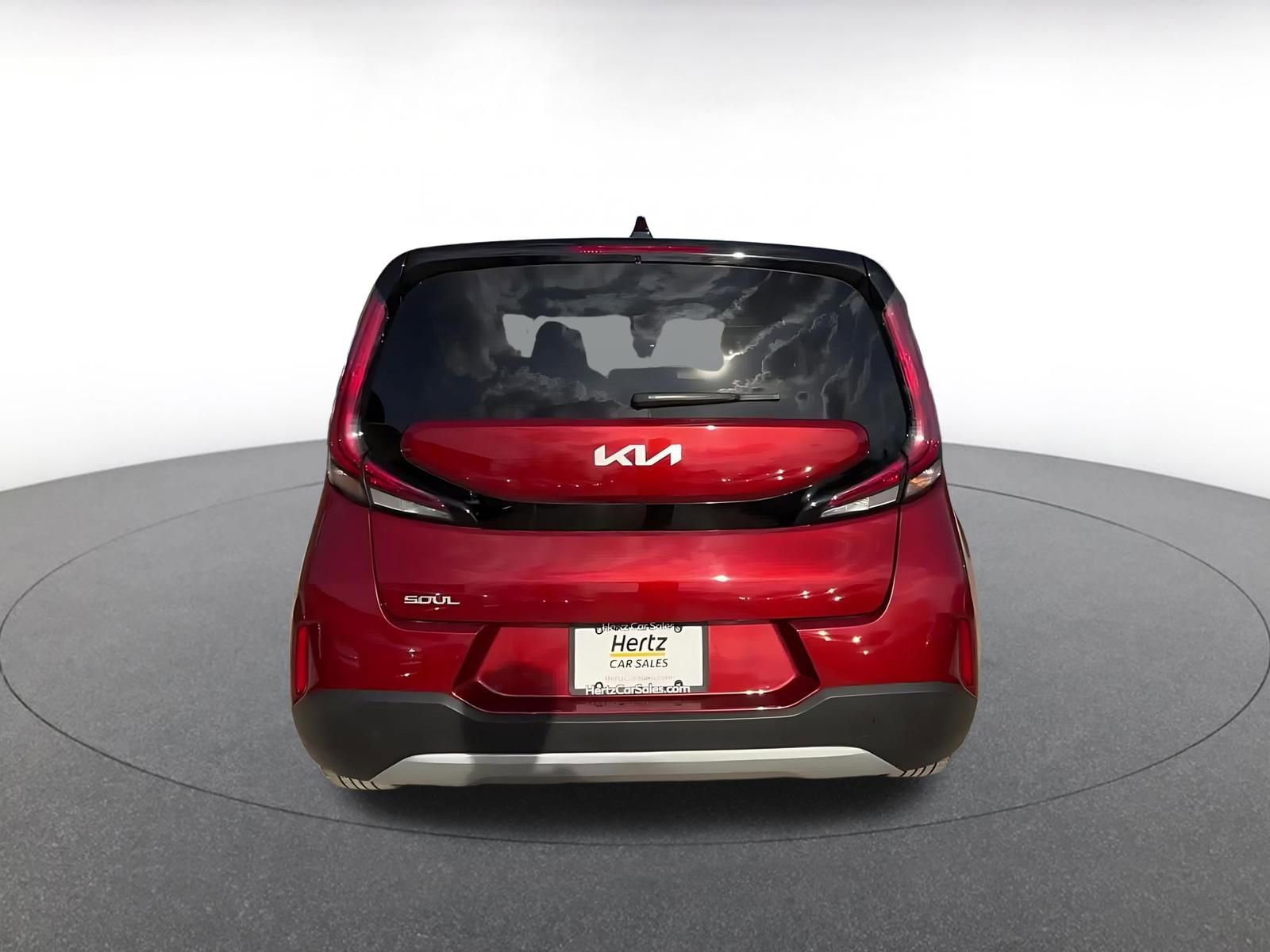 Used 2025 Kia Soul LX w/ LX Technology Package FWD image 12