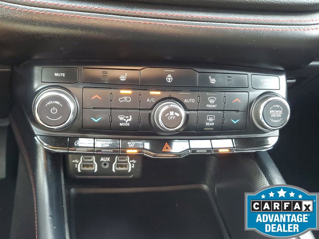 Used 2023 Dodge Durango GT image 32