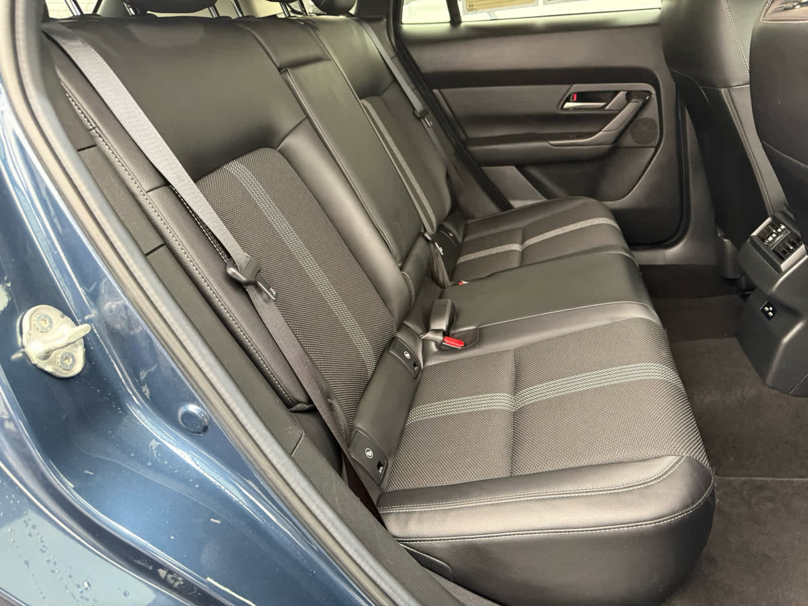 Used 2024 MAZDA CX-50 AWD 2.5 S w/ Preferred Package image 7