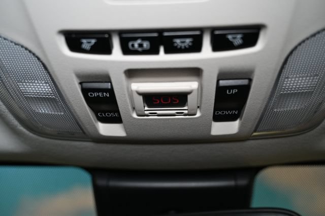 Used 2020 Toyota Corolla LE w/ LE Premium Package FWD image 39