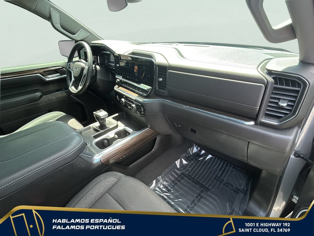 Used 2024 Chevrolet Silverado 1500 RST AWD/4WD image 40