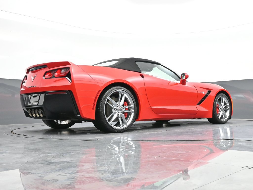 Used 2015 Chevrolet Corvette Stingray Convertible w/ 2LT Preferred Equipment Group RWD image 26
