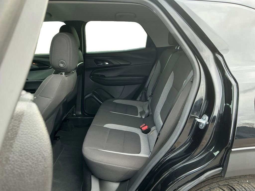 Used 2023 Chevrolet TrailBlazer LS image 21