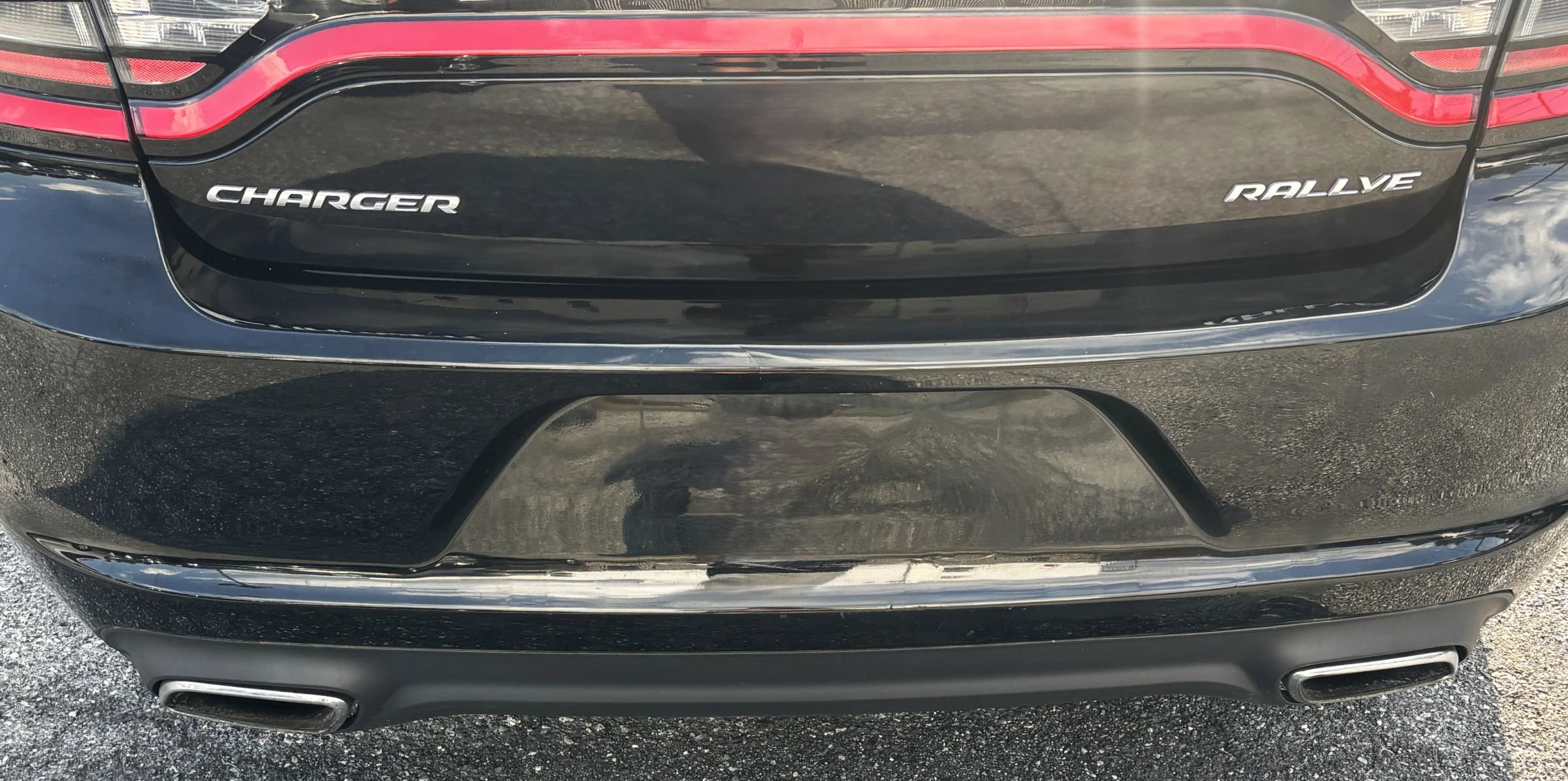 Used 2015 Dodge Charger SXT RWD image 36