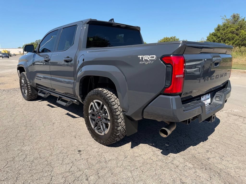 Used 2024 Toyota Tacoma TRD Sport AWD/4WD image 7