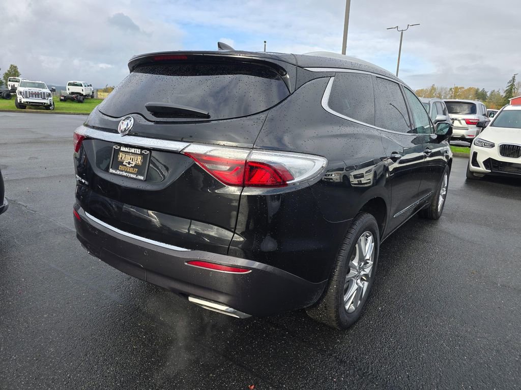 Used 2023 Buick Enclave Essence w/ Experience Buick Package image 4