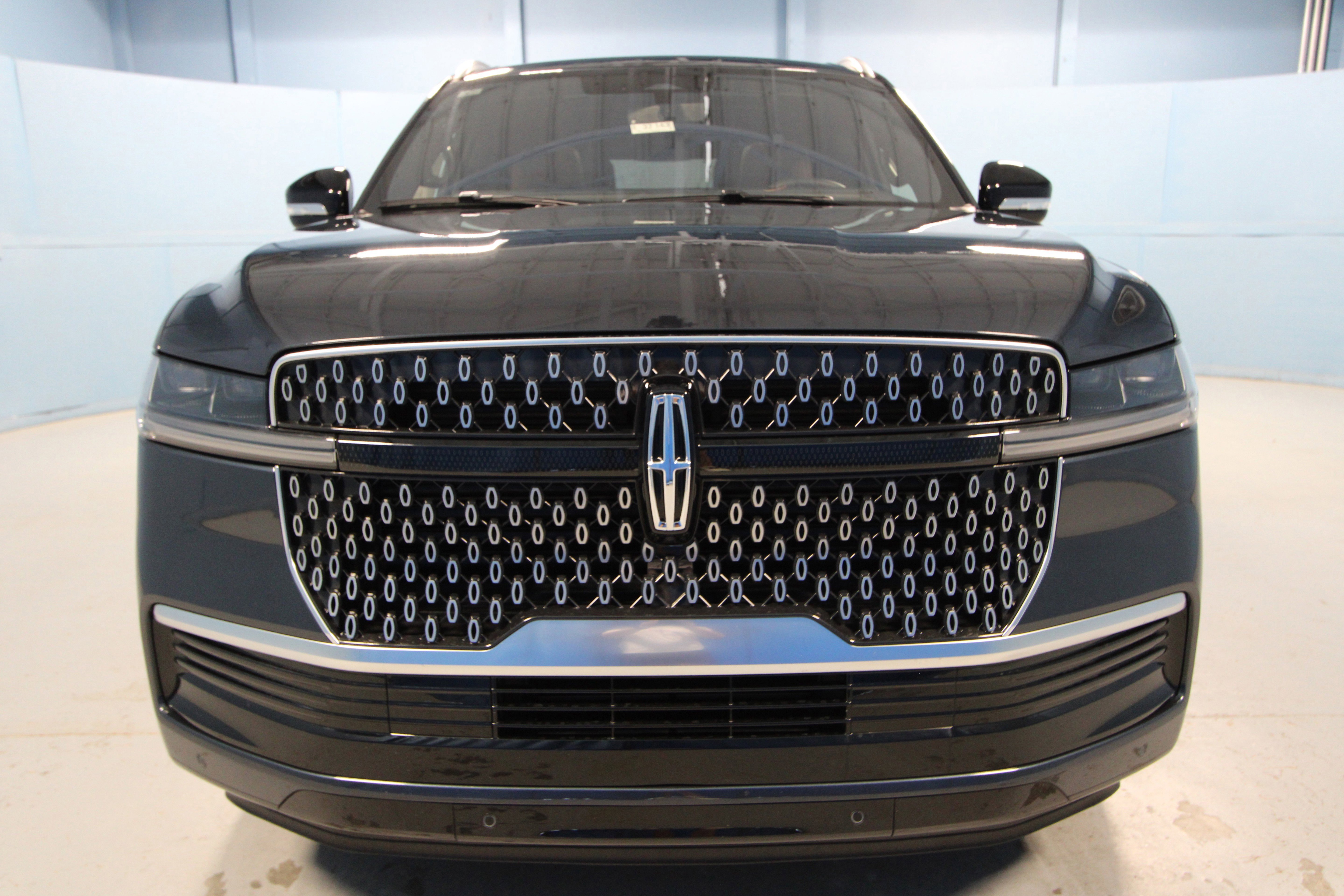 New 2025 Lincoln Navigator Reserve image 32