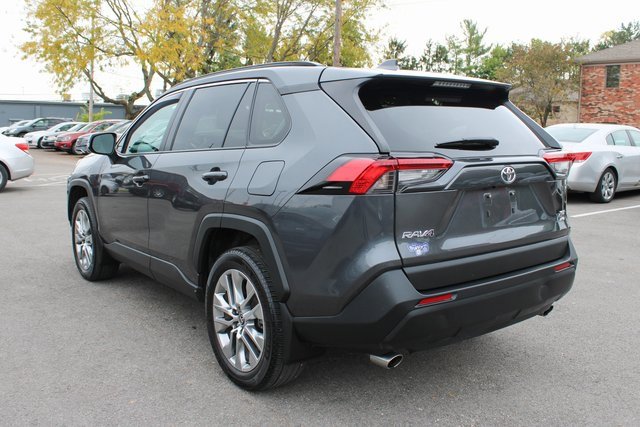 Used 2023 Toyota RAV4 XLE Premium image 43