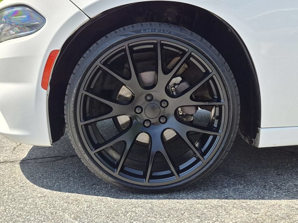 Used 2020 Dodge Charger SXT RWD image 35