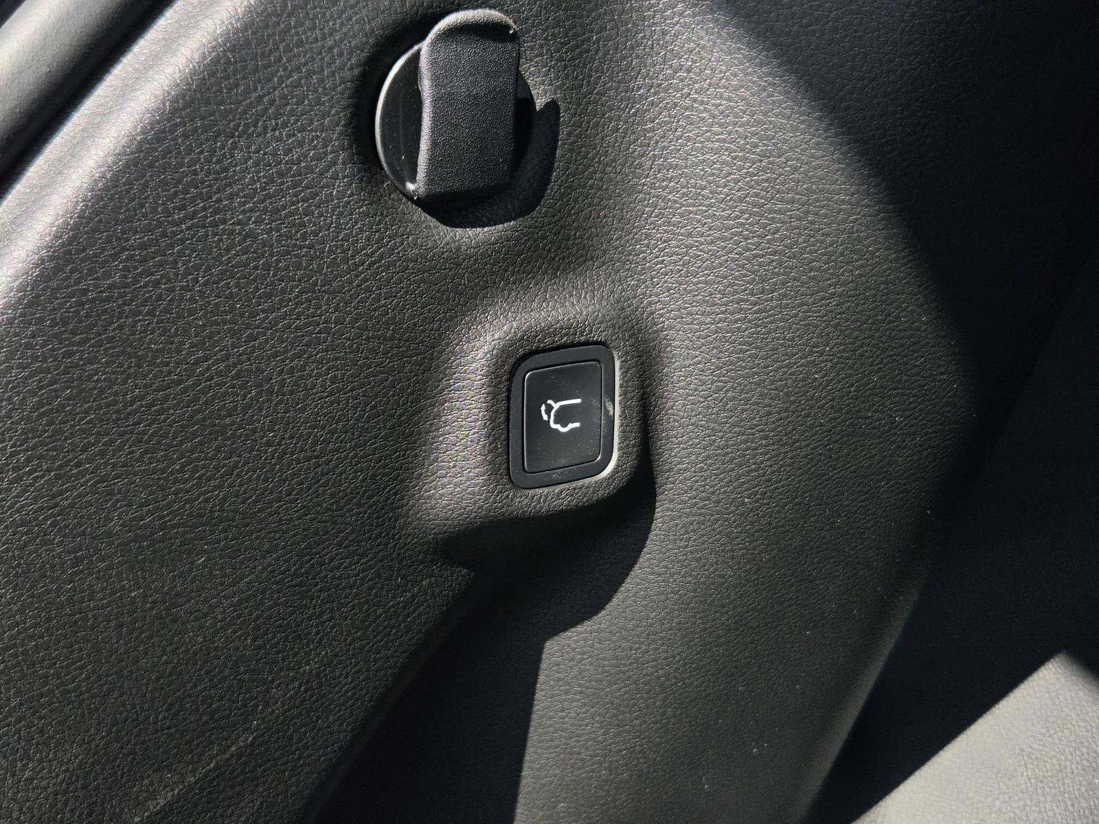 New 2026 Jeep Compass Latitude AWD/4WD image 8