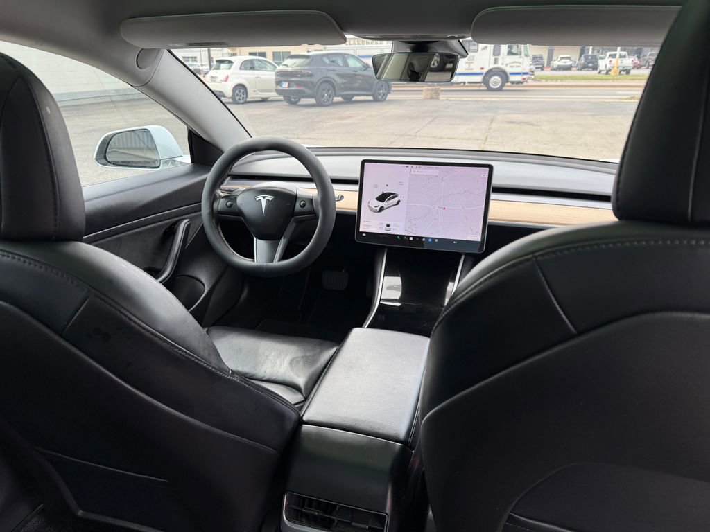 Used 2020 Tesla Model 3 Standard Range image 21