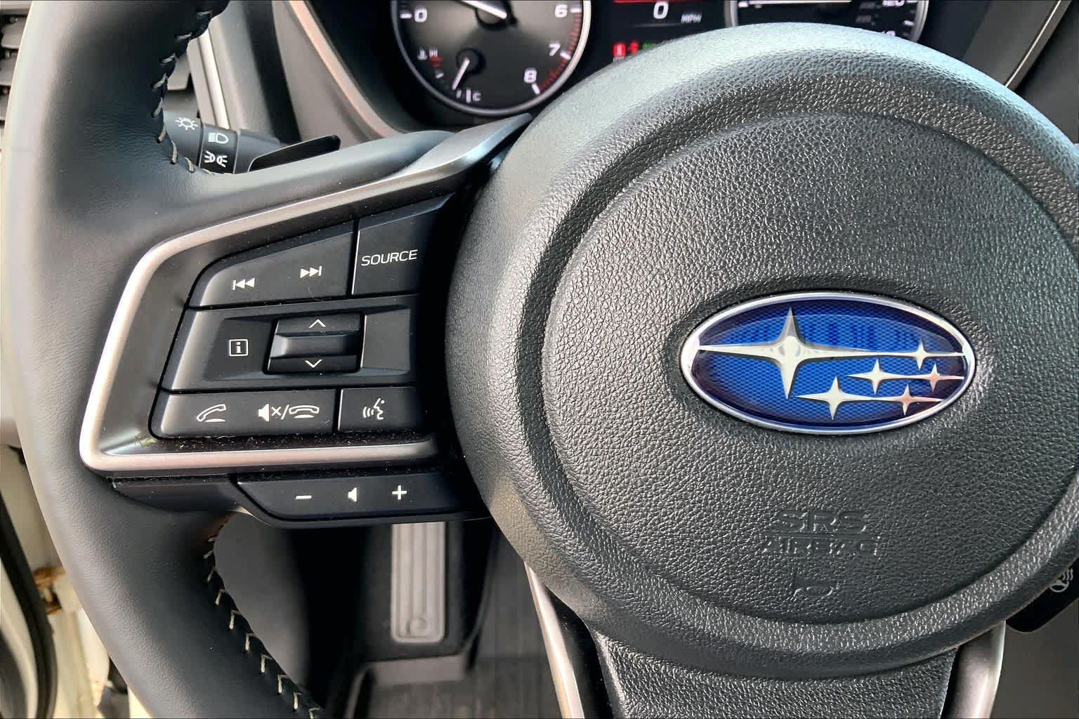 Used 2025 Subaru Ascent Touring AWD/4WD image 24