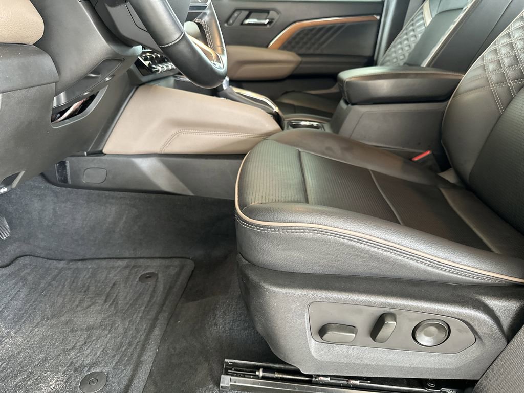 Certified 2023 GMC Canyon Denali image 19