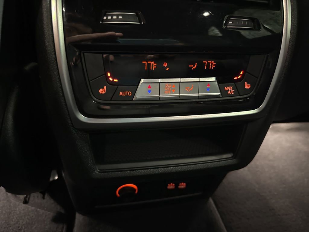 Used 2025 BMW X5 xDrive50e image 52