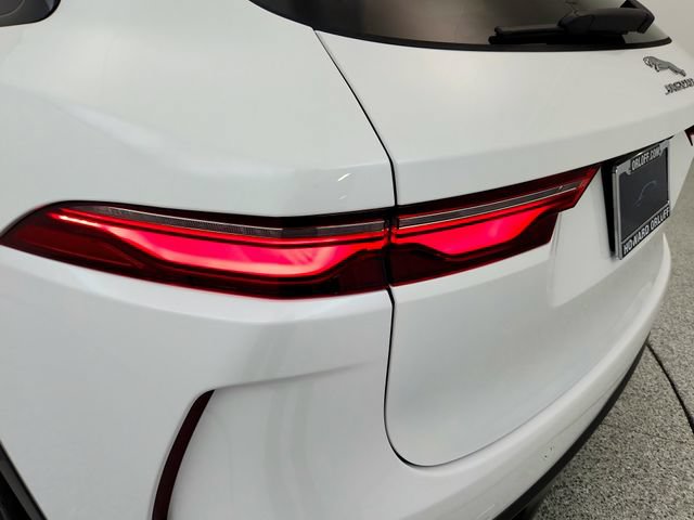 Certified 2026 Jaguar F-PACE SVR AWD/4WD image 19