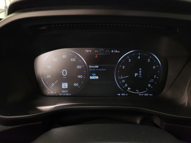 Used 2020 Volvo XC40 T4 Momentum FWD image 16