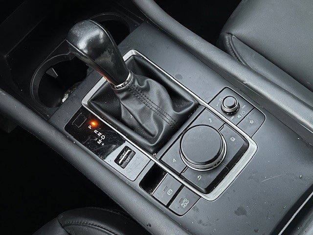 Used 2020 MAZDA MAZDA3 Sedan w/ Select Package image 23