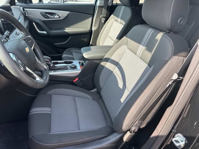 New 2026 Chevrolet Blazer LT w/ Convenience Package FWD image 24