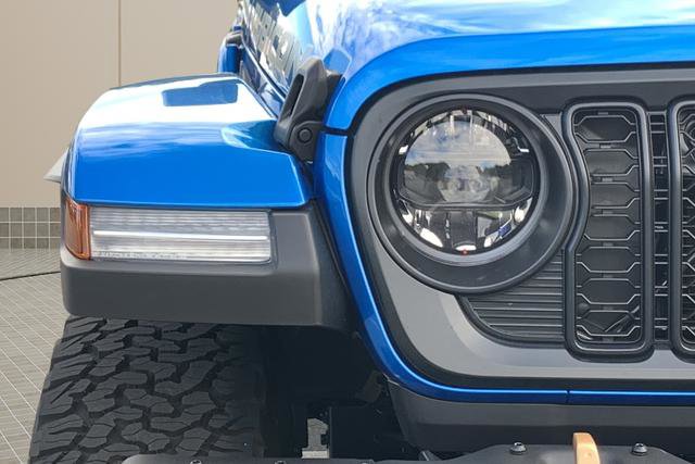 New 2025 Jeep Wrangler Unlimited Rubicon 392 image 10