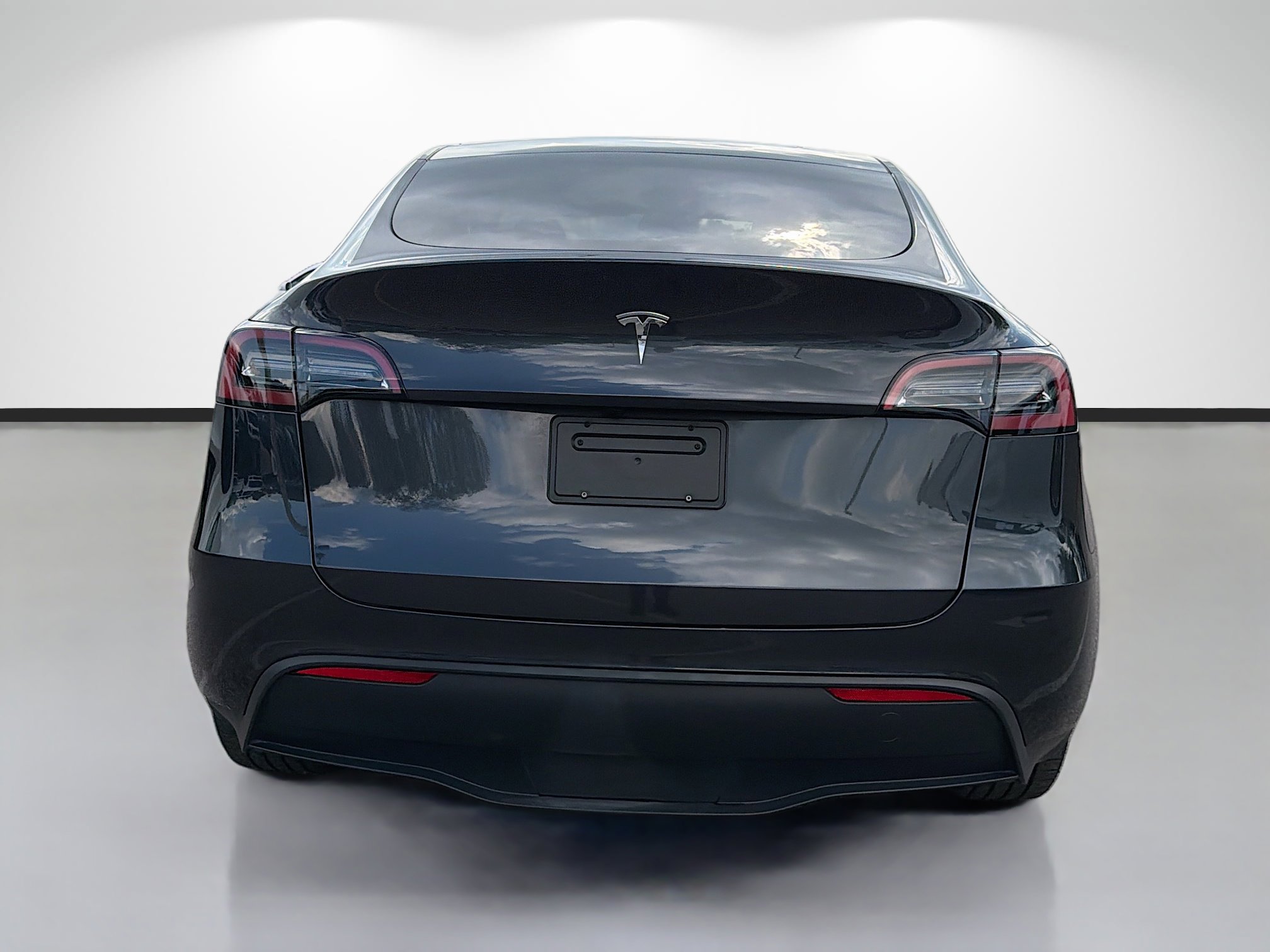 Used 2024 Tesla Model Y Long Range image 4