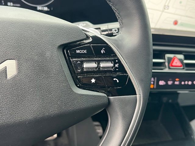 Certified 2023 Kia Niro Wave w/ Wave Preserve Package image 24